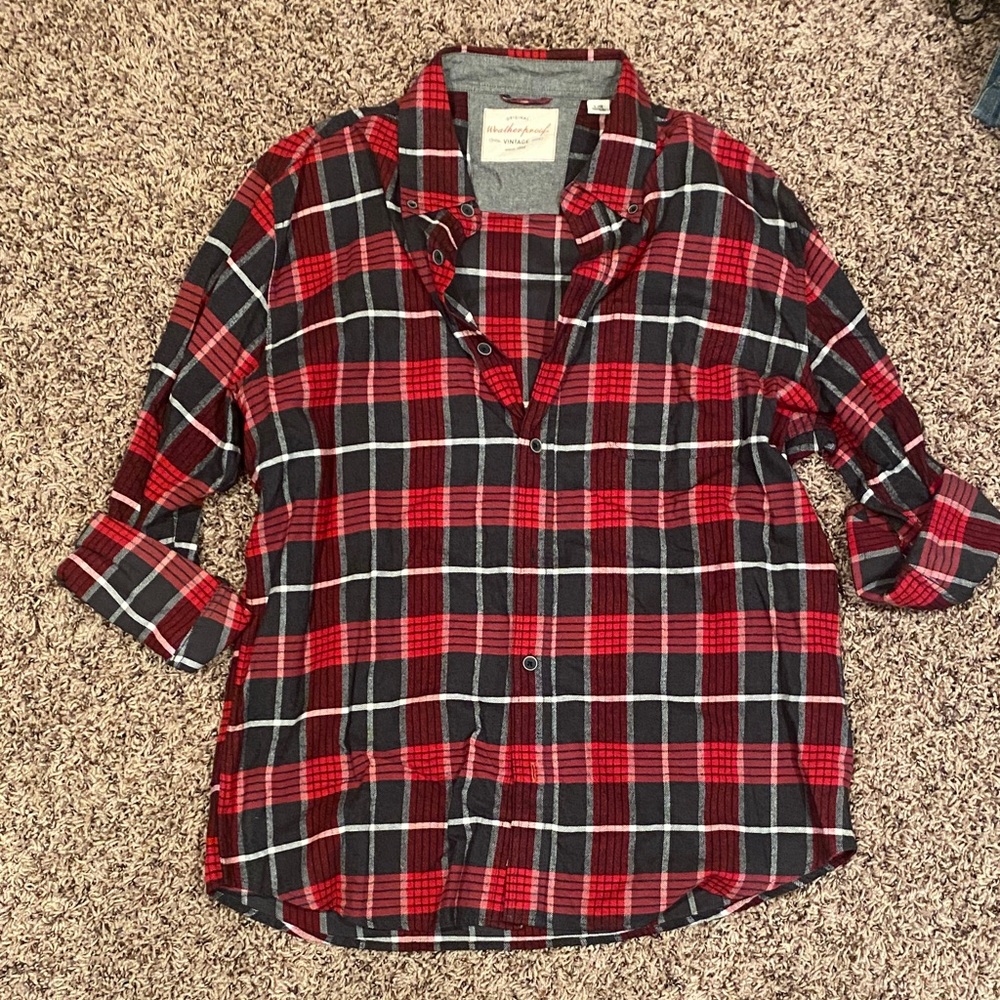 Men’s large Weatherproof Vintage Red and Black Plaid Shirt